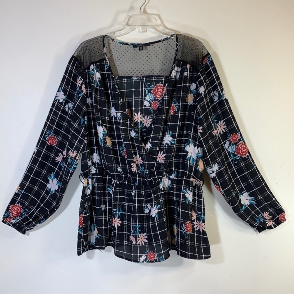 Louise Paris 2X Lace Shoulder Floral Chiffon Tunic Top.